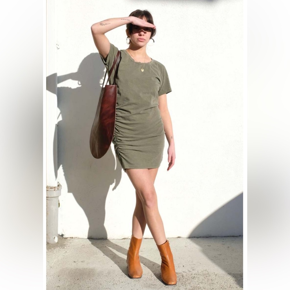 Sundry shirted military ruched t shirt dress. Retail 156. Worn a‎ few times